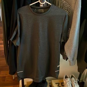 Gymshark dri-fit tee